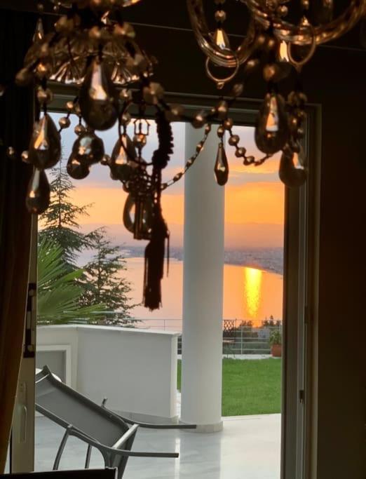 Marine'S Lux Villa:Golden Sunset Kalamata Exterior photo