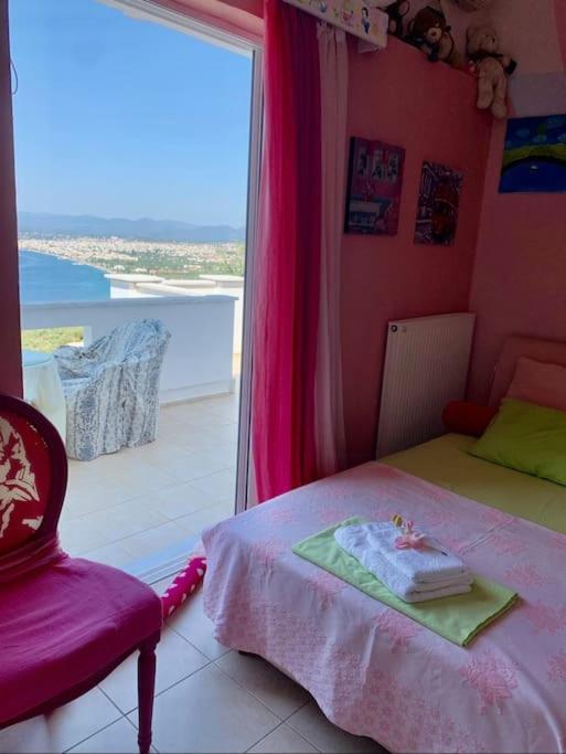 Marine'S Lux Villa:Golden Sunset Kalamata Exterior photo